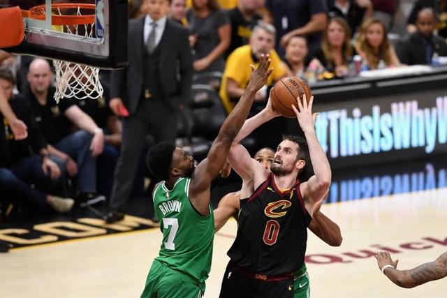 中国男篮祝贺崔永熙：希君生羽翼 一化北溟鱼